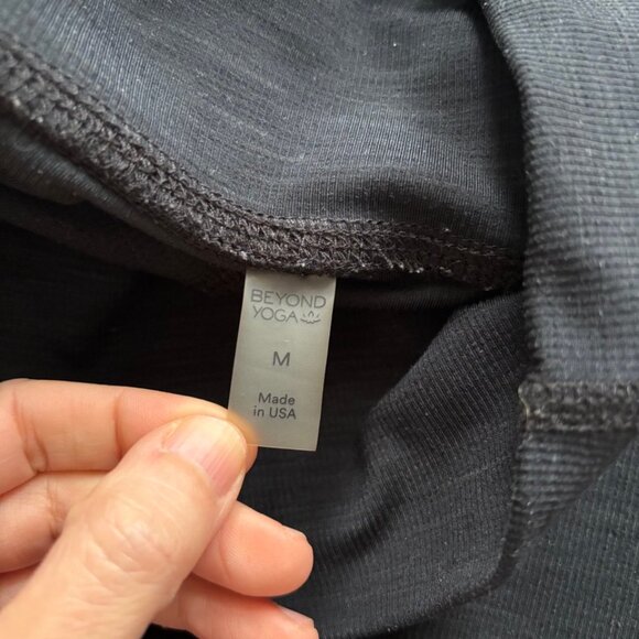 Beyond Yoga Set - Picture 3 of 3